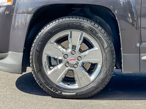 Used 2015 GMC Terrain SLT w/ Chrome Edition image 37
