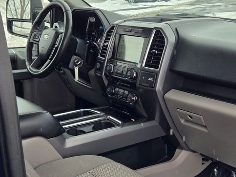 Used 2016 Ford F150 XLT w/ Equipment Group 302A Luxury image 9