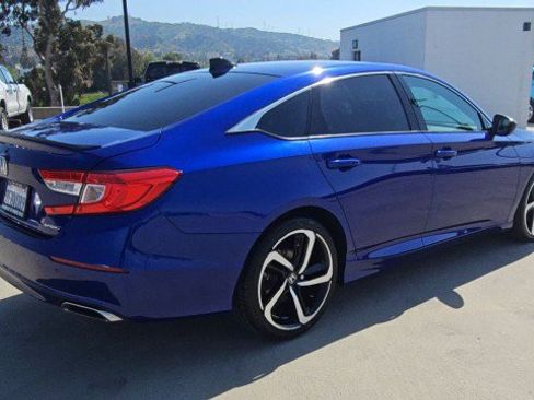 Used 2022 Honda Accord Sport image 8