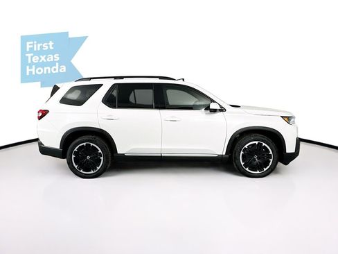 New 2026 Honda Pilot Touring image 9