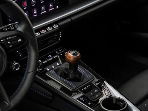 Used 2025 Porsche 911 Carrera T image 53