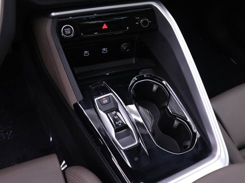 Certified 2025 Audi Q5 Premium Plus w/ Premium Plus AWD/4WD image 15