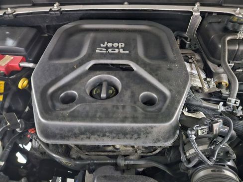 Used 2021 Jeep Wrangler Unlimited Sport AWD/4WD image 22