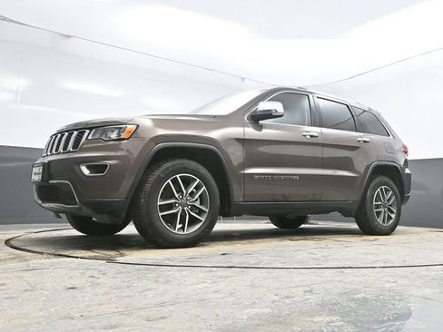 Used 2021 Jeep Grand Cherokee Limited w/ Trailer Tow Group IV image 25