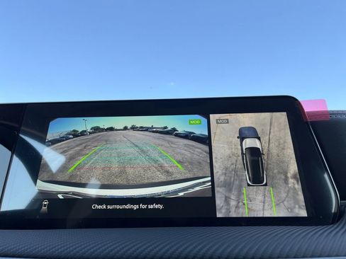 New 2026 Nissan Kicks SR w/ Cold Weather Package image 9