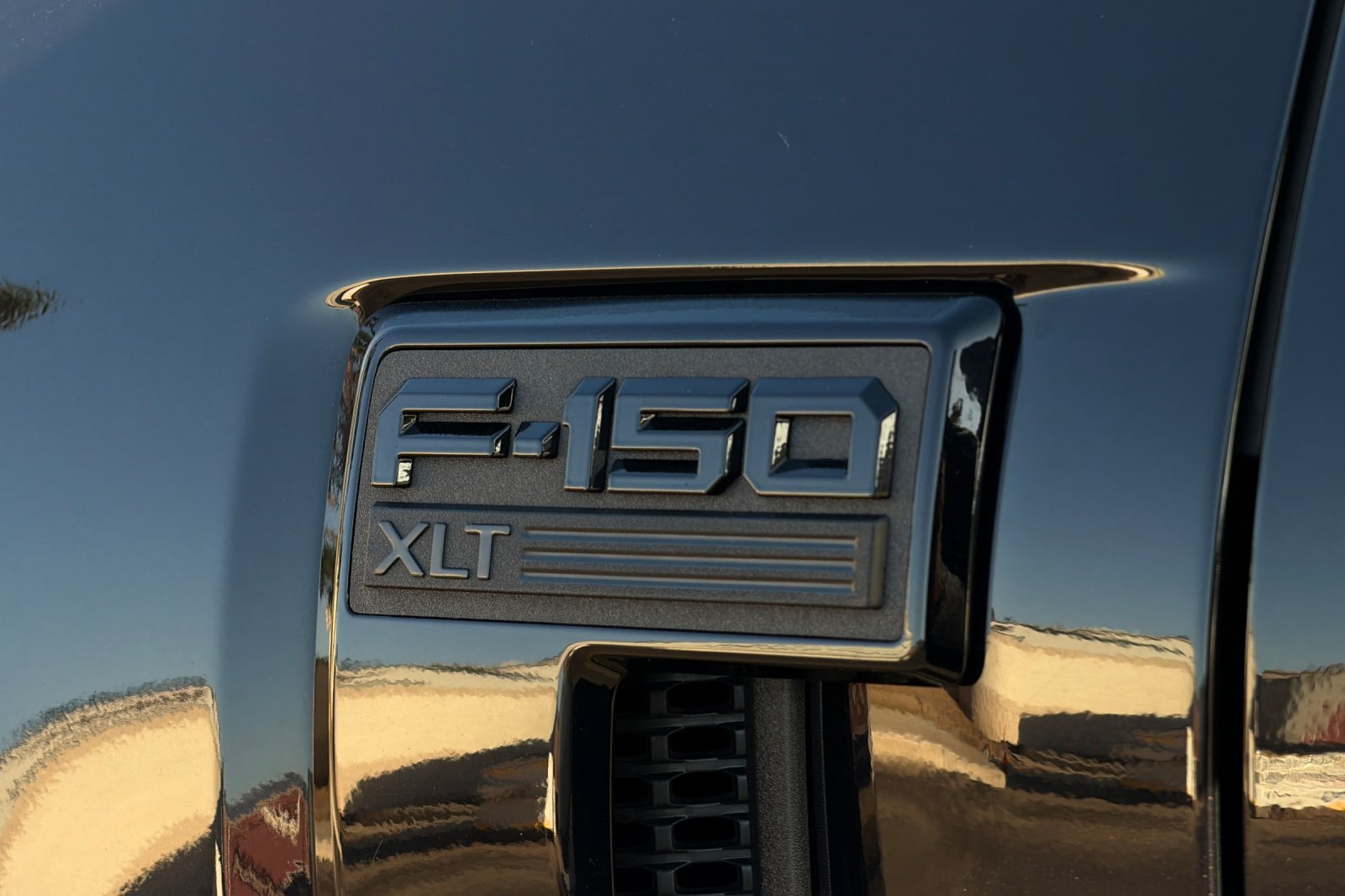 Used 2024 Ford F150 XLT w/ FX4 Off-Road Package AWD/4WD image 25