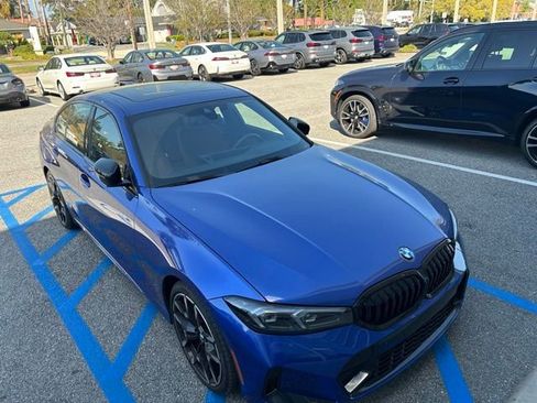 Used 2025 BMW 330i Sedan w/ M Sport Package image 9