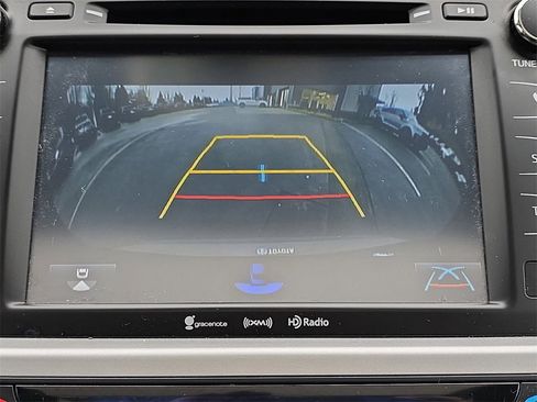 Used 2019 Toyota Highlander Limited Platinum image 24