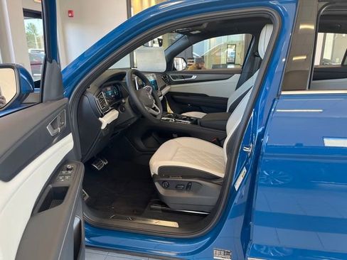 New 2025 Volkswagen Atlas Cross Sport SEL Premium R-Line image 15