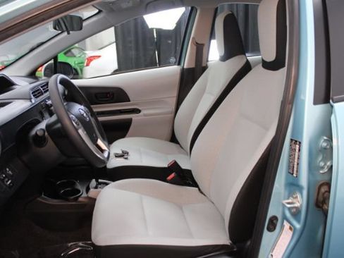 Used 2013 Toyota Prius C One FWD image 13