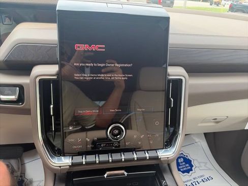 New 2026 GMC Yukon Denali w/ Sun & Power Step Package AWD/4WD image 22