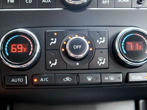 Used 2010 Nissan Altima 3.5 SR w/ Sport Pkg image 66