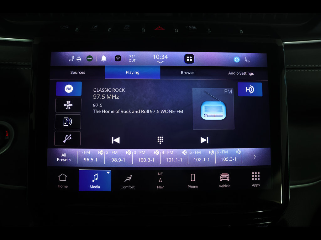 Used 2022 Jeep Grand Cherokee L Limited AWD/4WD image 29