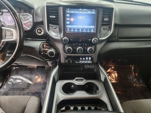 Used 2021 RAM 1500 Big Horn AWD/4WD image 18