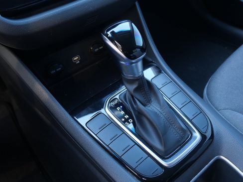 Used 2020 Hyundai Ioniq Blue image 17