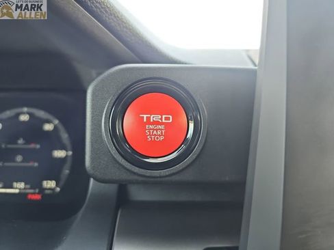 Used 2025 Toyota Tacoma TRD Off-Road AWD/4WD image 16