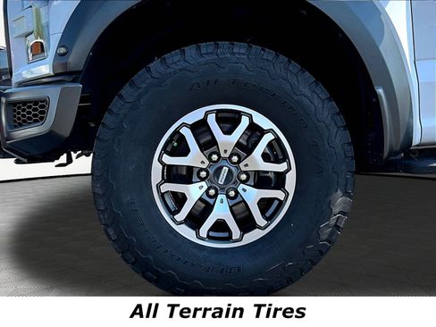 Used 2017 Ford F150 Raptor w/ Equipment Group 802A Luxury AWD/4WD image 34