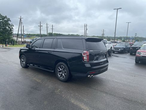 Used 2023 Chevrolet Suburban Z71 w/ Z71 Off-Road Package AWD/4WD image 2