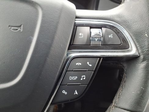 Certified 2023 Lincoln Nautilus AWD w/ Premium Package image 24