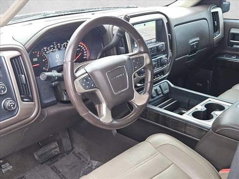 Used 2015 GMC Sierra 2500 Denali w/ Duramax Plus Package image 10