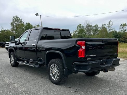 Used 2024 Chevrolet Silverado 2500 LTZ w/ LTZ Plus Package AWD/4WD image 5