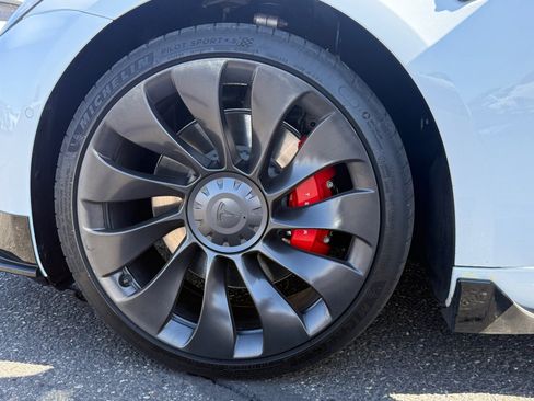 Used 2022 Tesla Model 3 Performance image 28