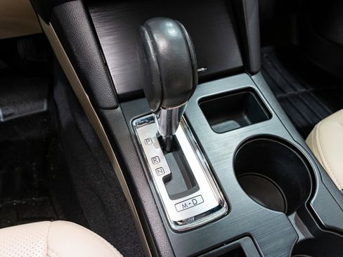 Used 2016 Subaru Outback 3.6R Limited image 24