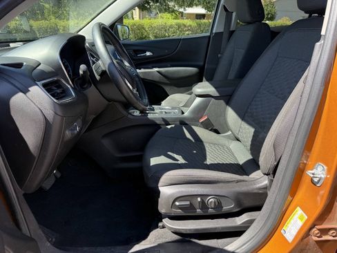 Used 2018 Chevrolet Equinox LT AWD/4WD image 9