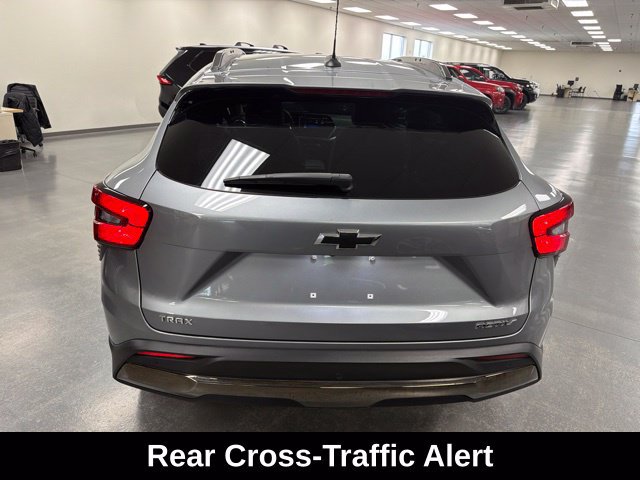 Used 2025 Chevrolet Trax ACTIV w/ Driver Confidence Package FWD image 6