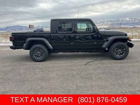 New 2026 Jeep Gladiator Sport AWD/4WD image 2