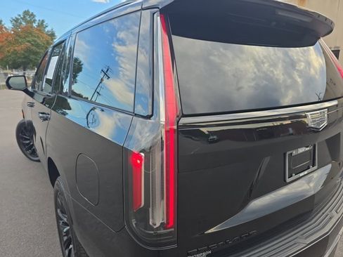 Used 2023 Cadillac Escalade Sport Platinum image 36