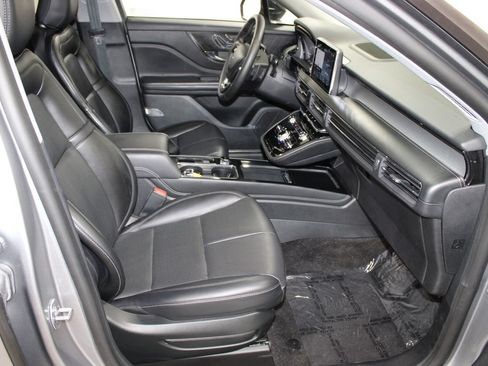 Used 2022 Lincoln Corsair AWD w/ Equipment Group 101A image 29
