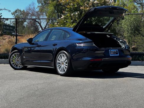 Certified 2023 Porsche Panamera AWD/4WD image 4