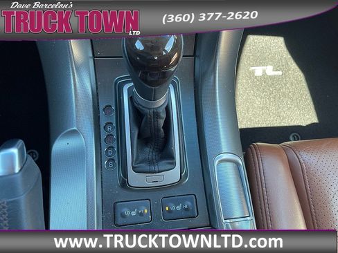 Used 2009 Acura TL SH-AWD image 25