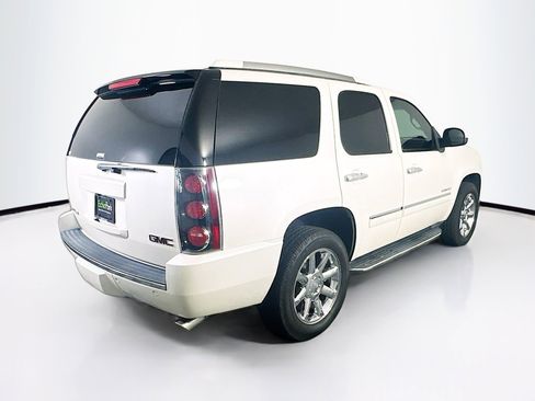 Used 2013 GMC Yukon Denali RWD image 9