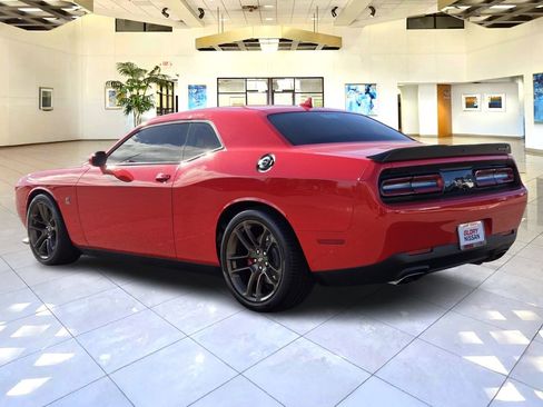 Used 2021 Dodge Challenger R/T Scat Pack w/ Dynamics Package image 7