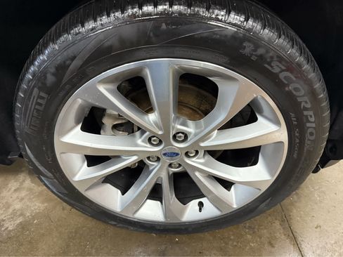 Used 2021 Ford Explorer Platinum w/ Equipment Group 601A image 30