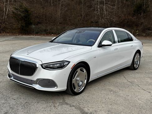 Used 2025 Mercedes-Benz Maybach S 680 4MATIC image 2