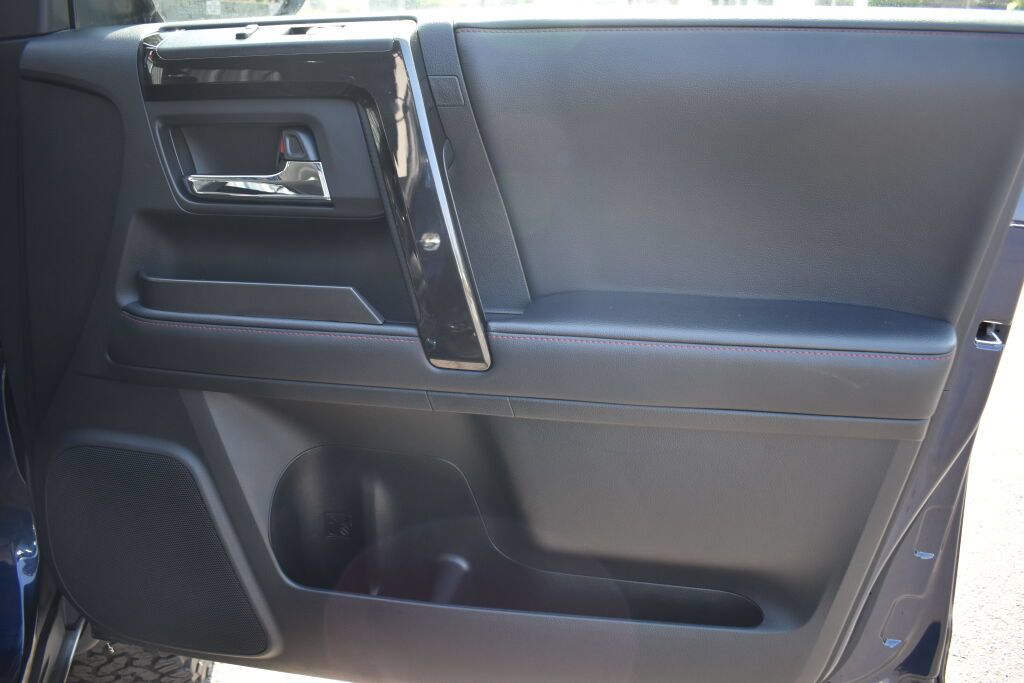 Certified 2021 Toyota 4Runner TRD Off-Road Premium w/ Moonroof Package AWD/4WD image 24