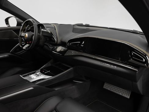 Certified 2024 Ferrari Purosangue image 29