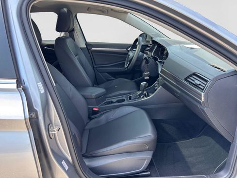 Used 2020 Volkswagen Jetta SEL FWD image 16