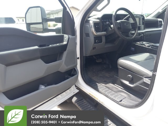 New 2024 Ford F550 4x4 Crew Cab Super Duty image 12