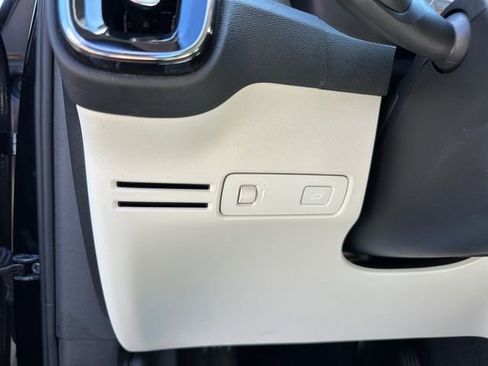 Used 2020 Volvo XC40 T5 Inscription AWD/4WD image 21