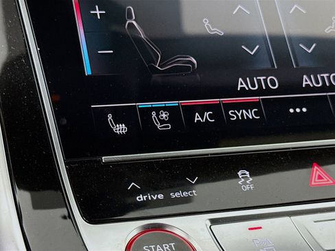 New 2025 Audi RS Q8 performance image 20