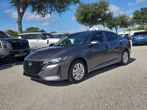 Certified 2025 Nissan Sentra S FWD image 4
