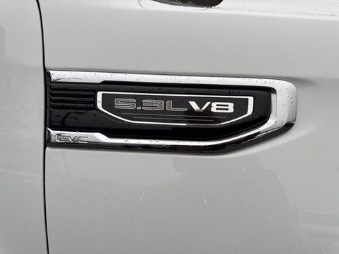 Used 2025 GMC Sierra 1500 SLT image 13