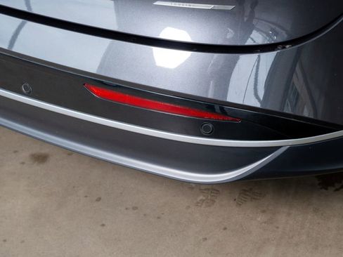 Used 2024 Lucid Air Touring image 27