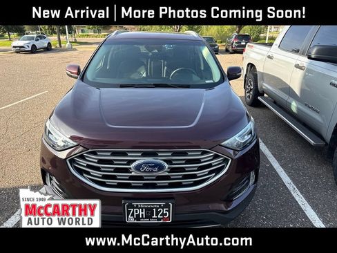 Used 2019 Ford Edge SEL w/ Equipment Group 201A FWD image 2