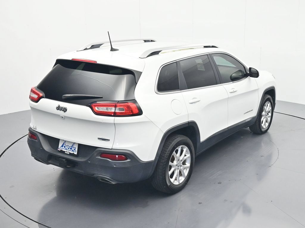Used 2016 Jeep Cherokee Latitude FWD image 33