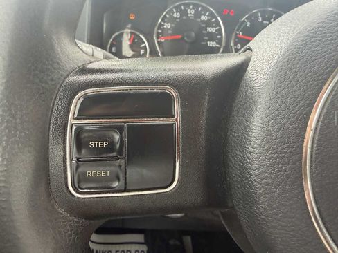 Used 2012 Jeep Liberty Sport AWD/4WD image 37